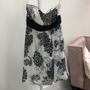 White House/Black Market tea party dress